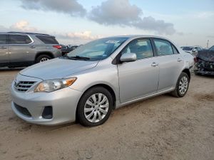 Toyota Corolla BASE 1.8L 4 2013