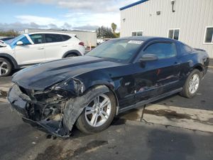 Ford Mustang 3.7L 6 2012
