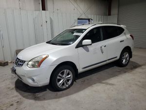 Nissan Rogue S 2.5L 4 2013