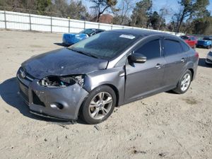 Ford Focus SE 2.0L 4 2014