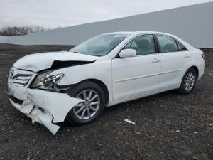 Toyota Camry BASE 2.5L 4 2010