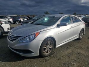 Hyundai Sonata GLS 2.4L 4 2014
