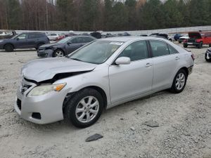 Toyota Camry BASE 2.5L 4 2010