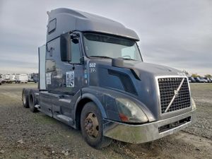 Volvo VNL VNL 12.8L 6 2015