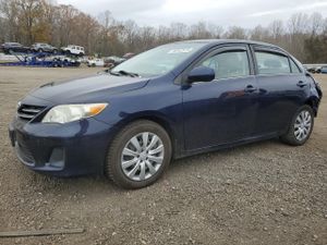 Toyota Corolla BASE 1.8L 4 2013