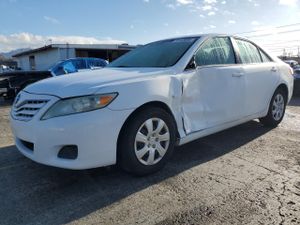 Toyota Camry BASE 2.5L 4 2011