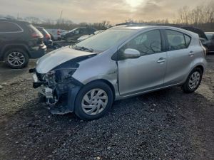 Toyota Prius 1.5L 4 2015