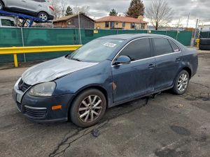 Volkswagen Jetta SE 2.5L 5 2010