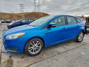 Ford Focus SE 2.0L 4 2015