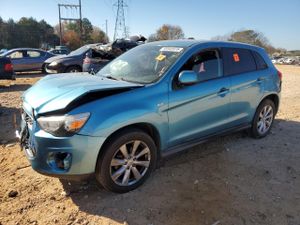 Mitsubishi Outlander ES 2.0L 4 2013