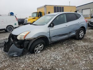 Nissan Rogue S 2.5L 4 2013