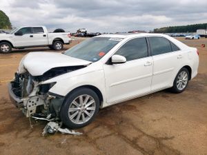 Toyota Camry L 2.5L 4 2013