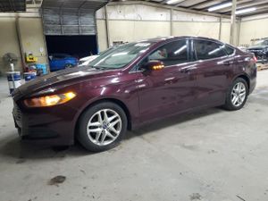 Ford Fusion SE 2.5L 4 2013