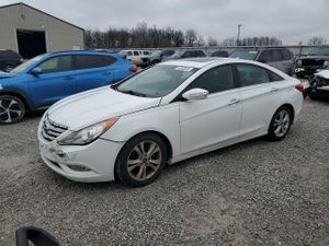 Hyundai Sonata SE 2.4L 4 2011