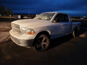 Dodge RAM 5.7L 8 2011