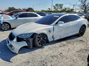 Tesla Model S 2013