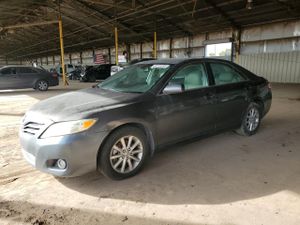 Toyota Camry BASE 2.5L 4 2011