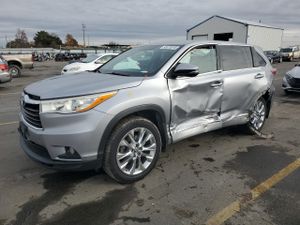 Toyota Highlander LE 3.5L 6 2014