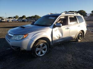 Subaru Forester TOURING 2.5L 4 2013