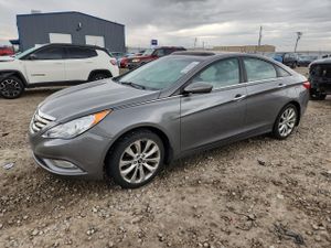 Hyundai Sonata SE 2.4L 4 2013