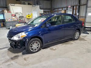 Nissan Versa S 1.8L 4 2011