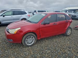 Ford Focus SE 2.0L 4 2010