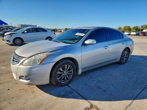 Nissan Altima BASE 2.5L 4 2011