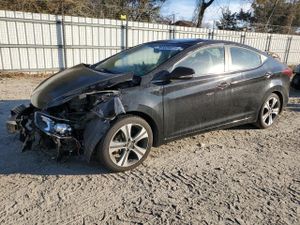 Hyundai Elantra SE 2.0L 4 2014