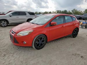 Ford Focus SE 2.0L 4 2014