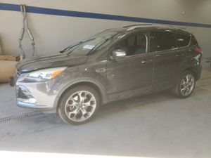 Ford Escape TITANIUM 2.0L 4 2015