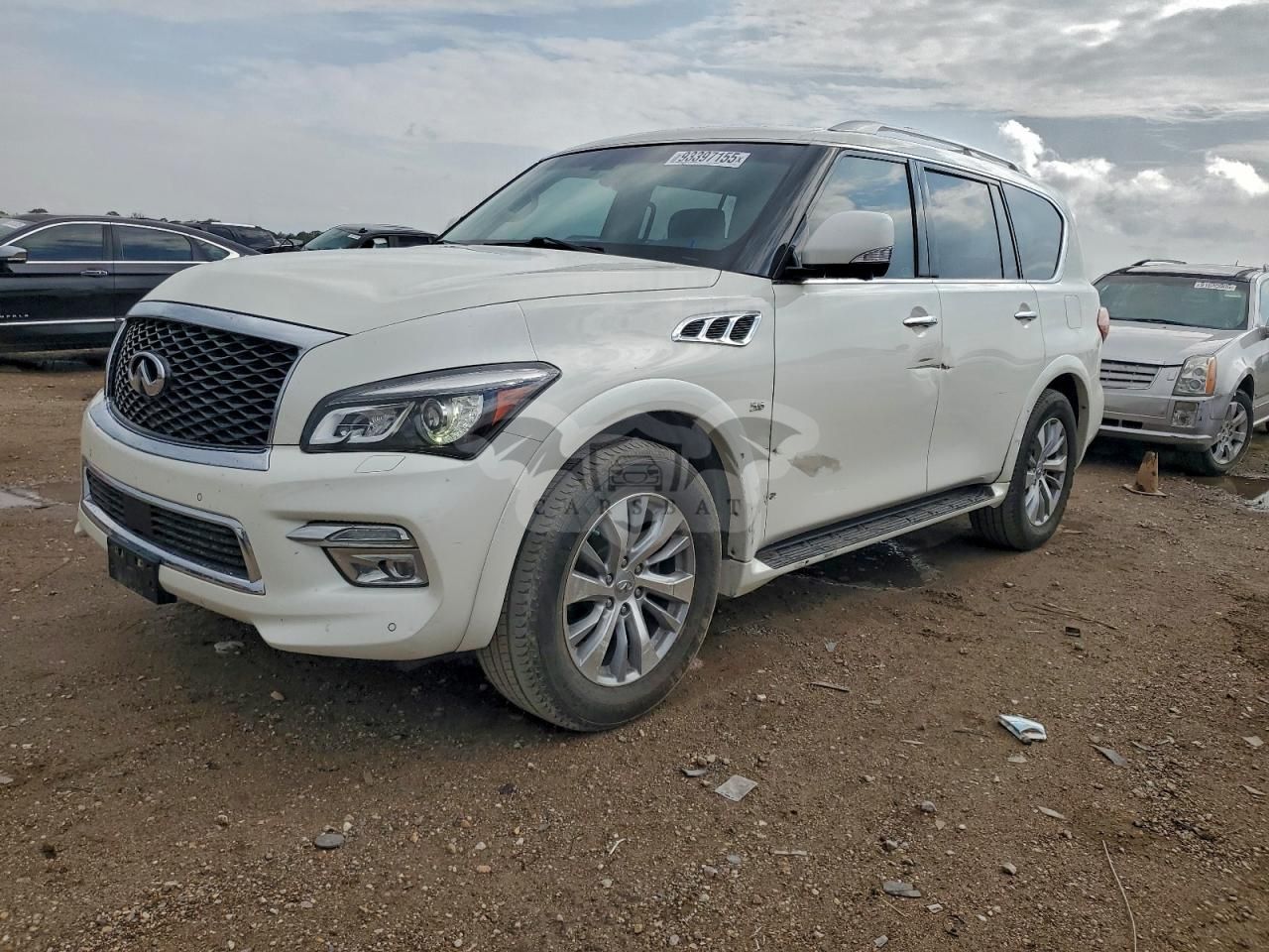 Infiniti QX80 BASE 5.6L 8 2017