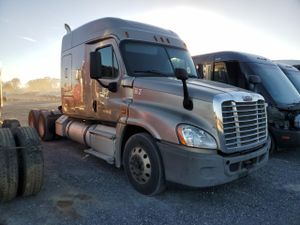 Freightliner Cascadia 12.8L 6 2015
