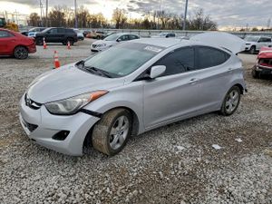 Hyundai Elantra GLS 1.8L 4 2013