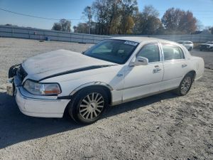Lincoln Town Car EXECUTIVE 4.6L 8 2004