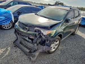 Toyota Rav4 XLE 2.5L 4 2013