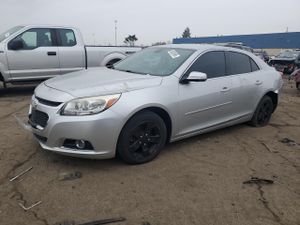 Chevrolet Malibu 2LT 2.5L 4 2015