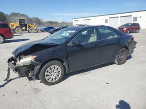 Toyota Camry BASE 2.5L 4 2012