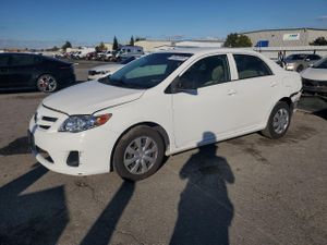 Toyota Corolla BASE 1.8L 4 2012