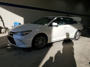 Toyota Camry LE 2.5L 4 2015