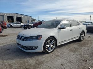 Volkswagen Passat SE 1.8L 4 2015