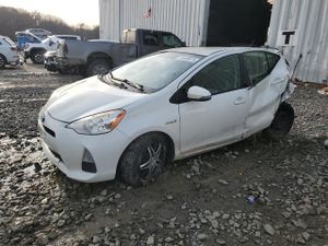 Toyota Prius 1.5L 4 2014
