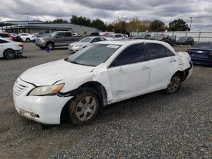 Toyota Camry LE 3.5L 6 2007