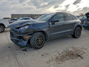 Porsche Macan 2.0L 4 2018