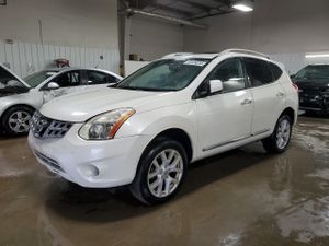 Nissan Rogue S 2.5L 4 2012