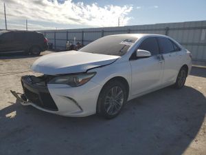 Toyota Camry LE 2.5L 4 2015