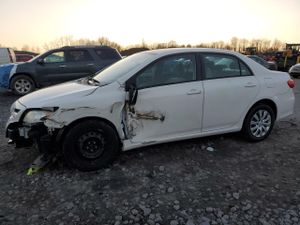 Toyota Corolla BASE 1.8L 4 2012