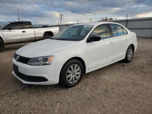 Volkswagen Jetta BASE 2.0L 4 2014