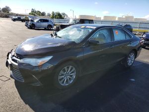 Toyota Camry LE 2.5L 4 2015