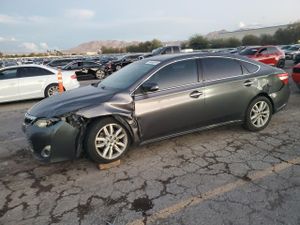 Toyota Avalon BASE 3.5L 6 2013