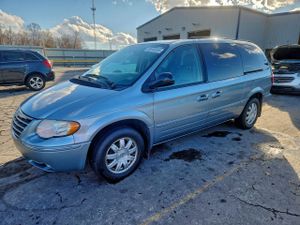 Chrysler Town & Country TOURING 3.8L 6 2005